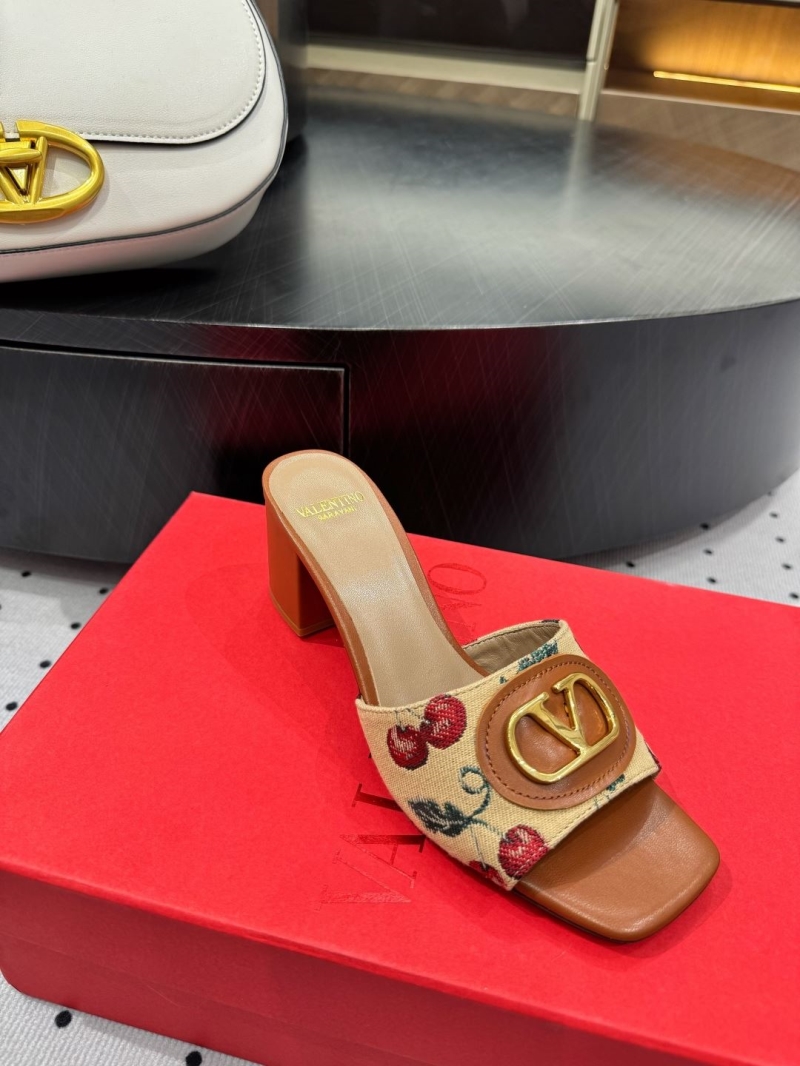 Va1e*ntin0 heeled shoes